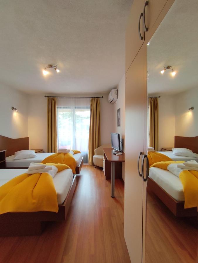 Hotel Prvan Vrgorac Zewnętrze zdjęcie