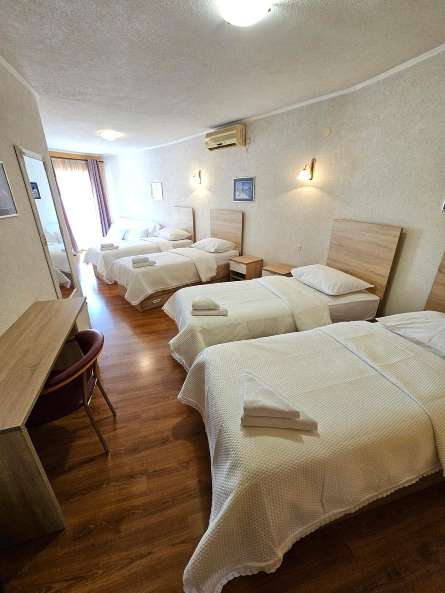 Hotel Prvan Vrgorac Zewnętrze zdjęcie