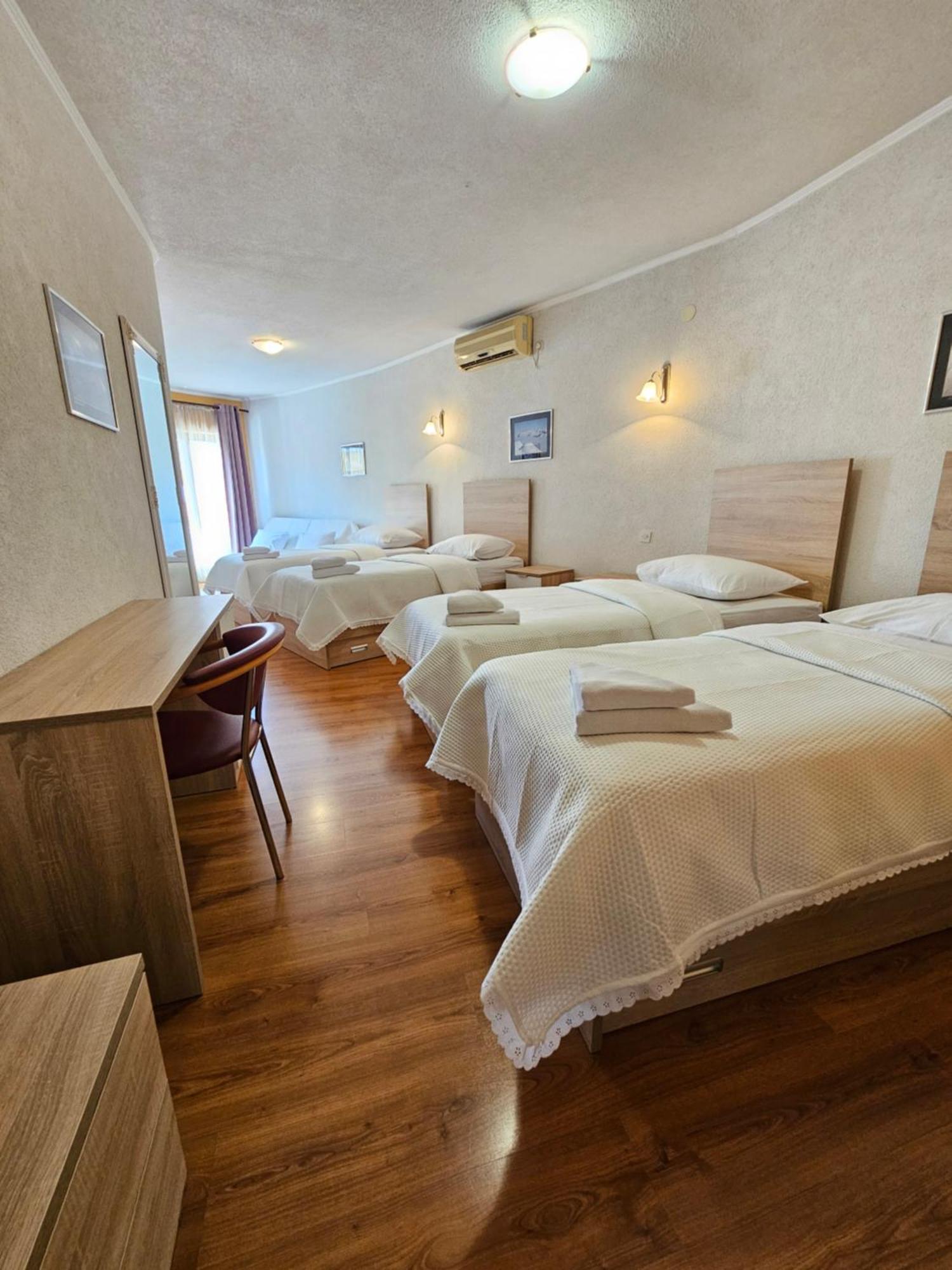 Hotel Prvan Vrgorac Zewnętrze zdjęcie